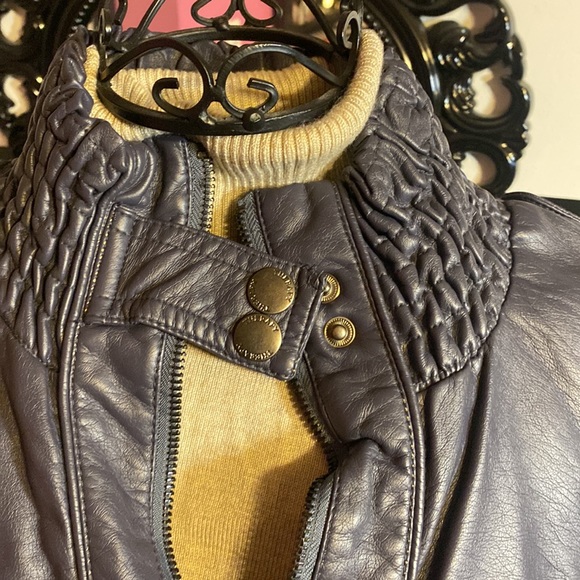 Leather Jacket - Picture 2 of 5